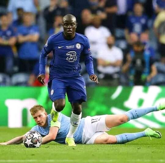 samuelmway's tweet photo. @ChelseaFC 1000 RETWEETS FOR GENERAL KANTE https://t.co/tpD1TvuMyh
