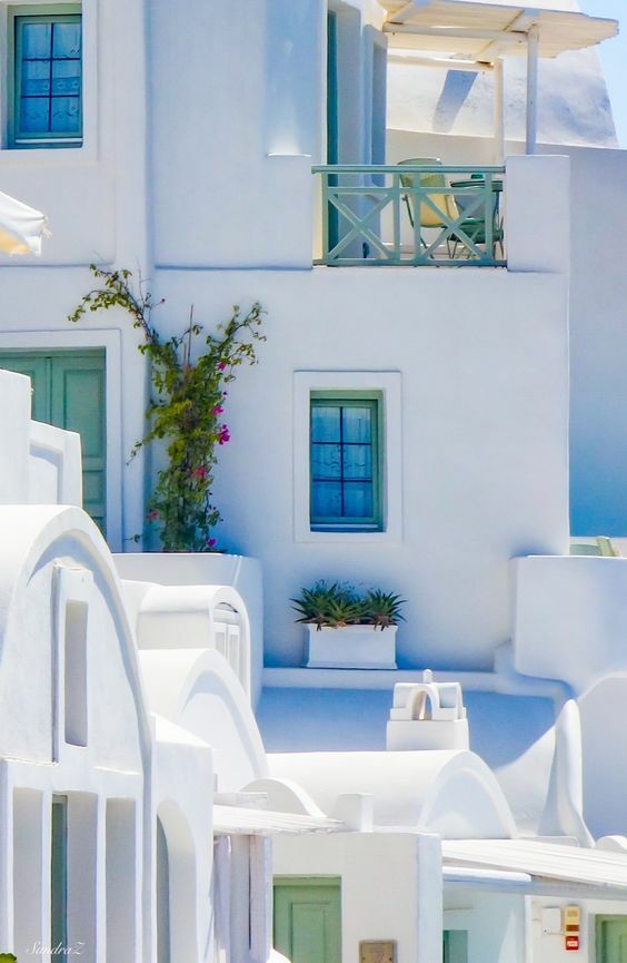santorininet's tweet photo. #Life is better in the #summer
#Santorini https://t.co/t5UXyoO5LM