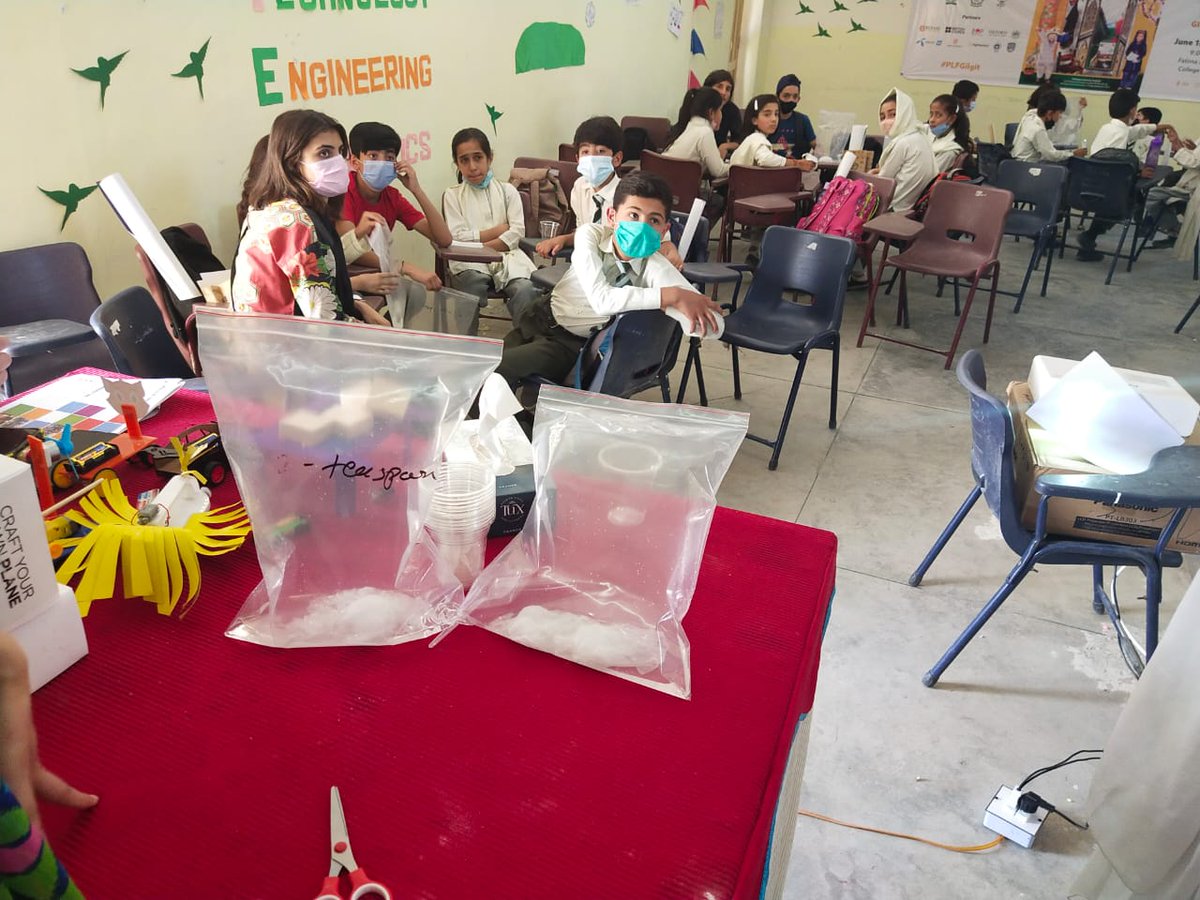 plf_pk's tweet photo. Fascinating forces show by @sciencefuse
#PLFGilgit
Dates: 1-3 June 2021
Timing: 9am-4:30pm
Venue: Fatima Jinnah Govt Degree College for Women, Gilgit
For details: https://t.co/NsK4Y2J41A
#PakistanLearningFestival #CLF https://t.co/peSahgFnhU