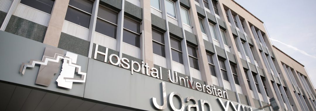 hjoan23's tweet photo. 🏥l'Aura ingressada des de fa un mes a l'#UCI neonatal de l'@hjoan23 de #Tarragona passeja per 1a vegada a l'aire lliure.
👶🏻👏 Enmig d'aquesta crisi, històries de gran tendresa
Gràcies per fer possible aquest moment! 🙌🏼 orgull d'equip
#PaseosQueCuran #HumanizaciónUCI #UCINeonatal https://t.co/XHwxtXGX8R