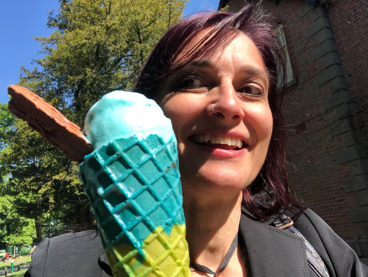 Bubble gum ice cream for breakfast! Great start to a beautiful day 😄 <a href="/HoldensandCo/">Holdens & Co.</a> #HaighWoodlandPark