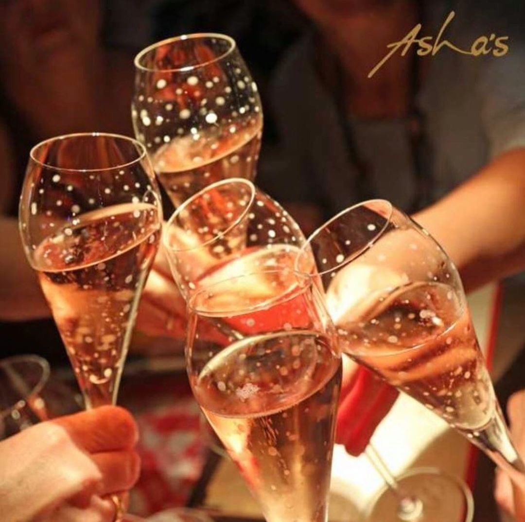 It's time to celebrate socialising again! 🥂 
 
No time like the present to enjoy the finer things in life! Ask your server for a bottle of fizz with your dinner tonight! 🍾 
 
Have you booked your table? 📲 ashasmanchester.co.uk  (link in bio) 

#happyhumpday