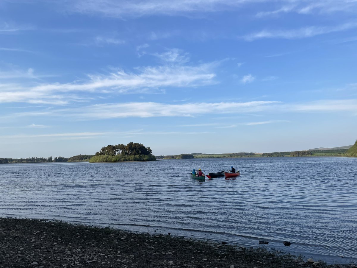 stahsdofe's tweet photo. Our Gold participants undertook capsize training ahead of their expedition. Great session with all managing self, team and group rescues. Brilliant dedication and effort from all. #IamDofe #DofEwithadifference #canoeing https://t.co/mcbkyFaKxU