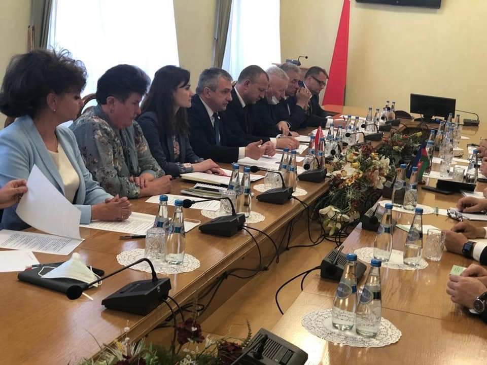 agrogovaz's tweet photo. Azərbaycan nümayəndə heyəti Minskə səfər edib

DAHA ƏTRAFLI: https://t.co/D2KVGqHJfB https://t.co/QIS9yFzNhz