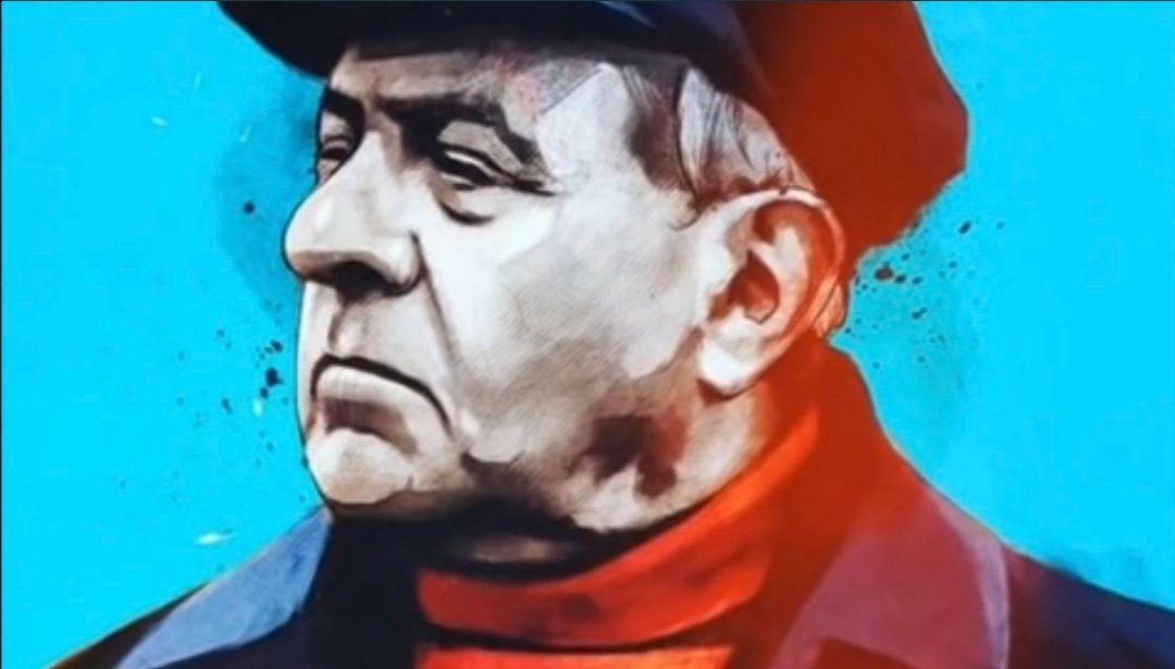 Bunlar,
Engerekler ve çıyanlardır,
Bunlar,
Aşımıza, ekmeğimize
Göz koyanlardır,
Tanı bunları,
Tanı da büyü.. 

Büyük üstadı sonsuz sevgi, saygı ve özlemle anıyoruz..
#AhmetArif