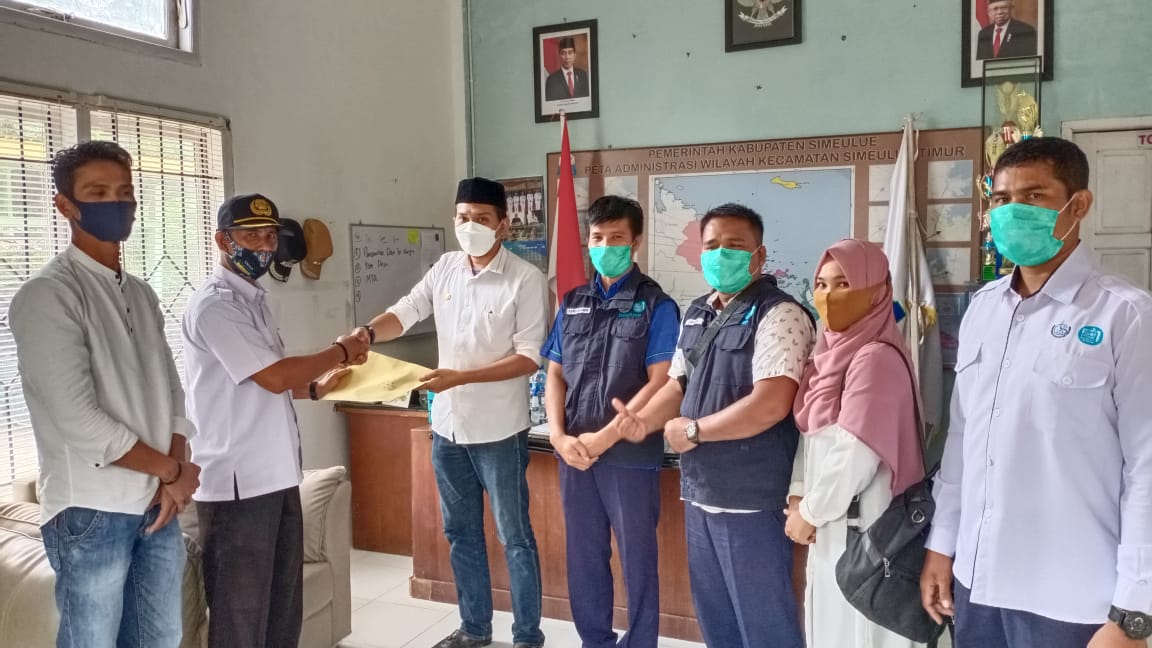 Koordinasi sekaligus temu  ramah PPB dan  Kabid Penyuluhan DKP Kab. Simeulue dengan Pak Camat Kecamatan Simeulue Timur membahas pemvalitan data Nelayan dalam Kab. Simeulue
@bpppmedan_brsdm 
@puslatluhkp 
<a href="/BASRIBOSBAS/">B A S R I</a>