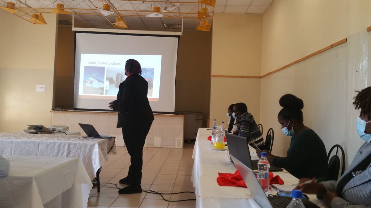 UNFPA_Zimbabwe's tweet image. Different partners @FACTzim @AWET_Apostolic #Caritas presenting wrk being done under the @GlobalSpotlight in various communities 2 end violence against women &amp;amp; girls @ provincial workshop 2 open joint inter-ministerial monitoring &amp;amp; evaluation visit in Hurungwe district of #Zim