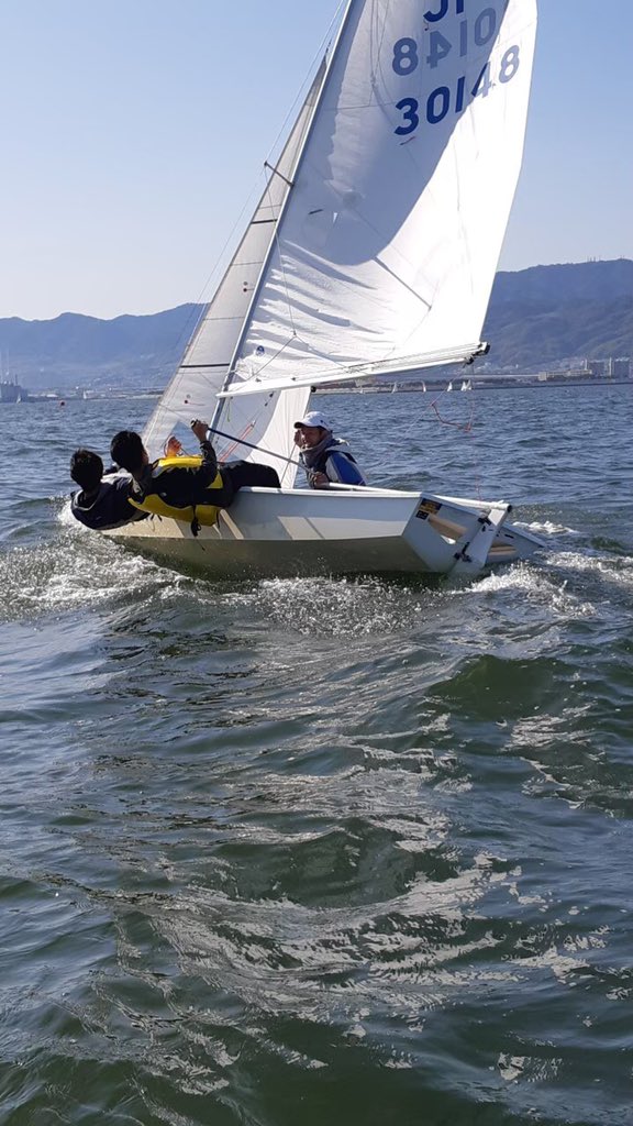 ouyc2021's tweet image. 今日も一日暑かったですね🥵
こんな暑い日におすすめなのがヨット⛵️
夏の暑い日に海風と水しぶきを浴びながらヨットに乗るのは最高に気持ちいいです🌊
滅多にヨットに乗る機会はないのでぜひ試乗会だけでも来てみませんか？
アクティブな週末を一緒に過ごしましょう😎
予約はdmまでお待ちしています