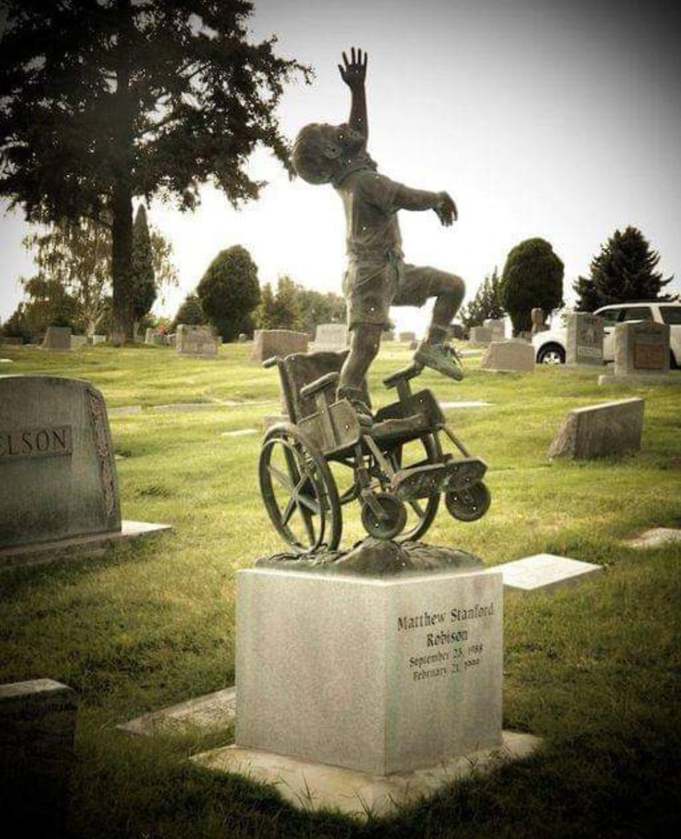 Cada óbito, cada cortejo fúnebre, cada túmulo clama ao homem a deixar os cuidados fúteis deste mundo e meditar sobre a eternidade, a preparar-se para encontrar com Deus. 

 - Paul Washer