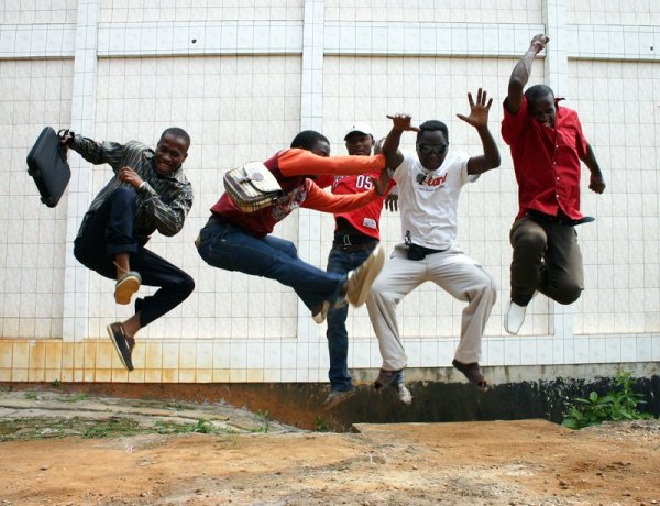 Les infolettres ou « comment distiller des niouzes » ?Les infolettres sont l’écho de ce qui réjouit, turlupine, horrifie les francophones. Abonnez-vous à la niouzeletter d’Agora ! 
agora-francophone.org/infolettre
#francophonie #languefran #RevueDePresse