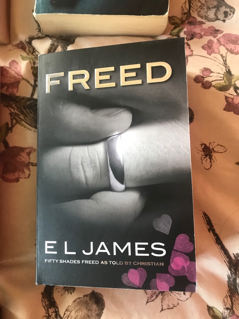 Ell_bell's tweet photo. Finally my last book has arrived! I’m soooo happy! This has been my favourite book series for so long that I had to get the full set! Thank you for being an amazing writer! @E_L_James 🥰🥰 https://t.co/3IGtyq7par