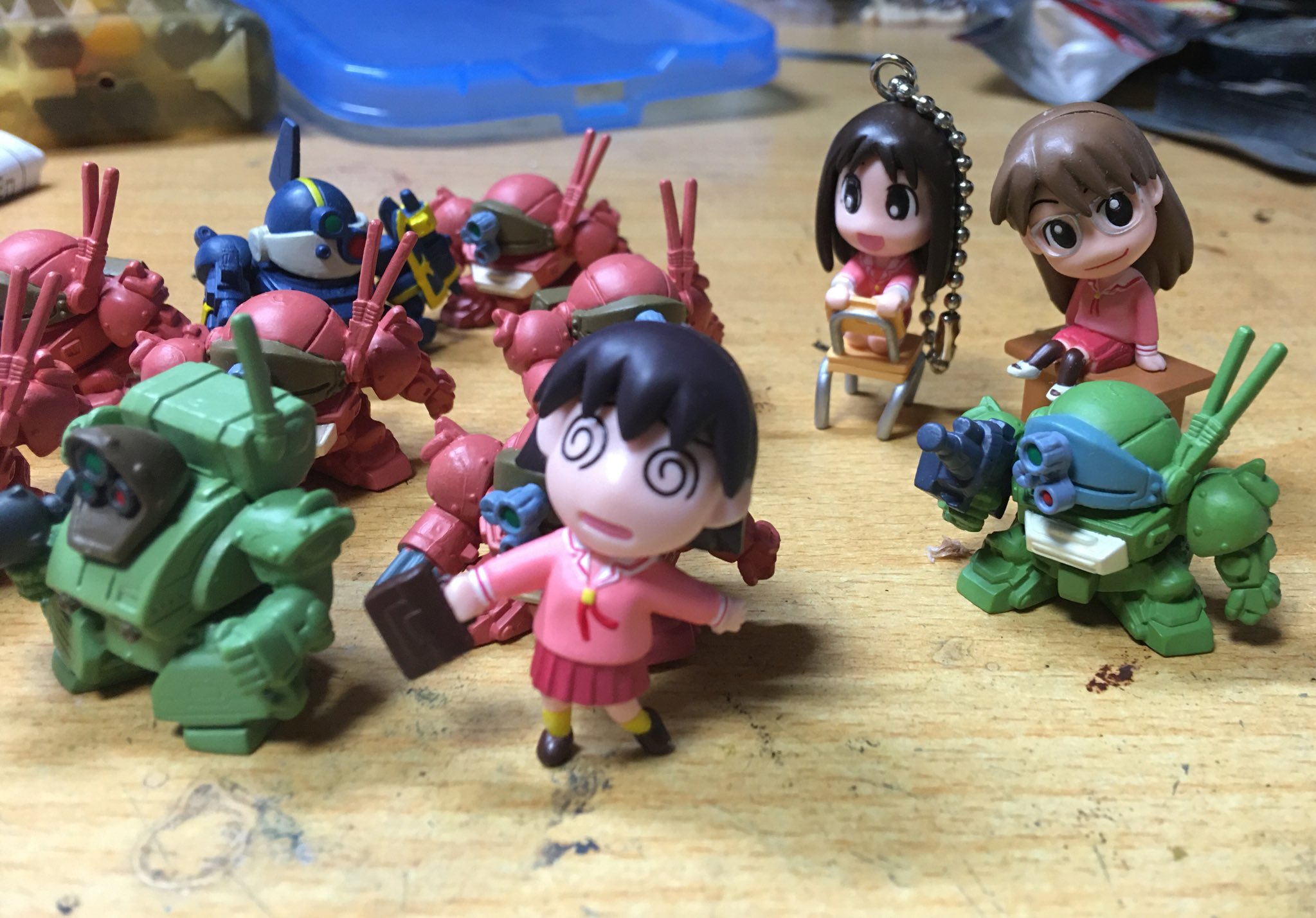 Lococoro フィギュアがベトベトになる現象 にパーツクリーナーをぶっかけて洗うという荒療治をやってみました 結果はかなり良好で塗装落ちもなく表面はサラサラになりました 何万円もするフィギュアに施すのはおすすめしませんが 廉価な物なら試す価値