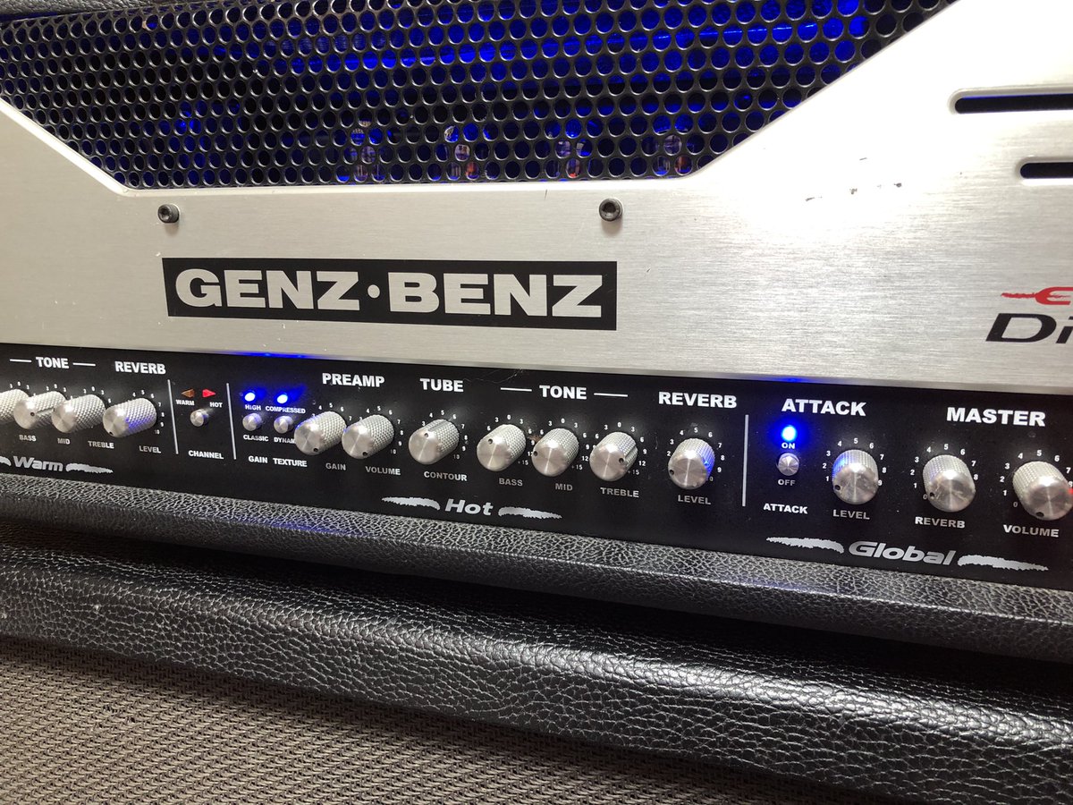 666KAZUHIRO666's tweet photo. 久しぶりに🎸アンプ掃除した🧹
球もまだ元気だから交換まだしなくていいな!
今となっては貴重なGenz Benz EL Diablo 100
ん〜8弦、10弦には中々合わないな
やっぱり6弦、7弦辺りがパンチあってベスト!
#GenzBenz #GuitarAmp #8弦ギター #10弦ギター #8StrngGuitar #10StringGuitar #ギターアンプ https://t.co/Jwo5Gqru5K