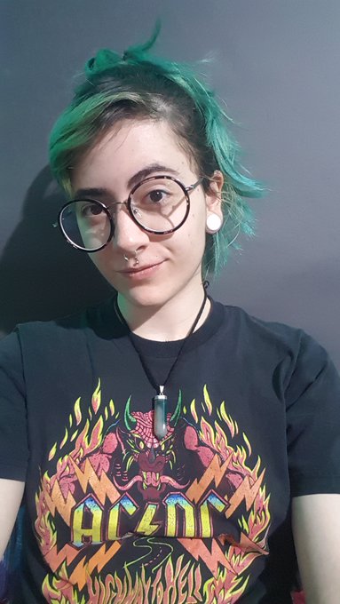 Promo&ccedil;&atilde;o de feriado!!! leva 2 e paga 1 quem vem ?! 🔥✂️ https://t.co/UAEHLfYTwy<a href="/tag/emochallenge"class="tags"><span>#emochallenge</span></a>