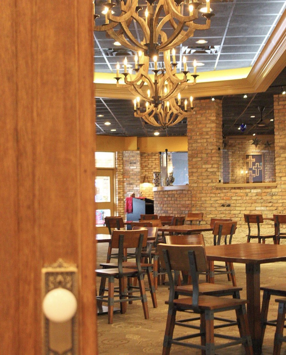 killenstmx's tweet photo. The calm before Fajita Wednesday… Join us beginning at 3 pm for our Fajitas for Two special for $25! Available every Wednesday, get combination fajitas for two with traditional accompaniments for $25 (@snakeriverfarms wagyu beef is $7 more). #killenstmx #fajitas #humpday https://t.co/g7hmj3xr8v