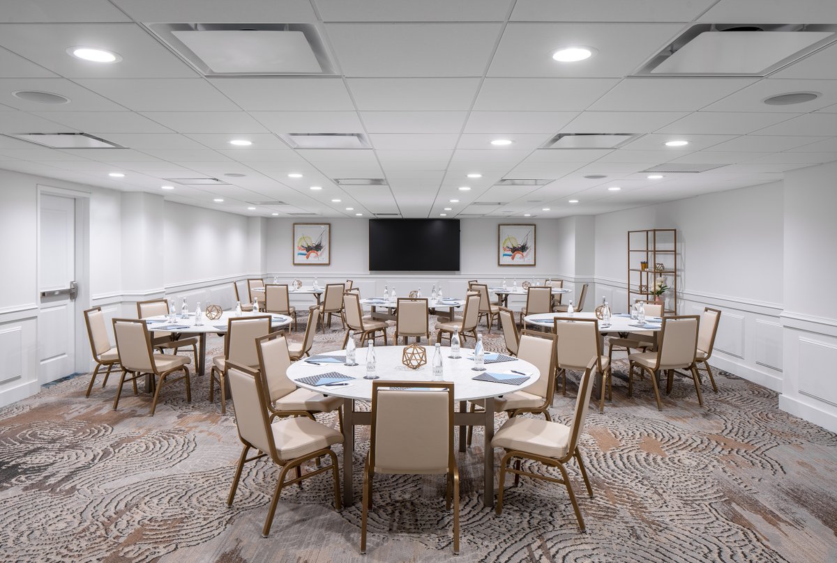 The Karol Hotel Twitter