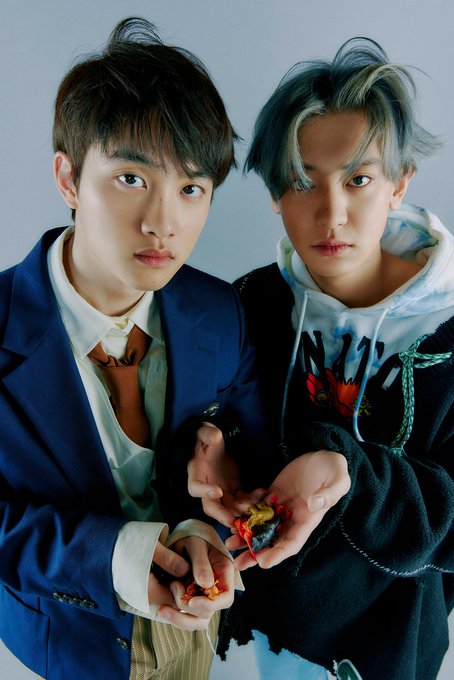 firetoforce's tweet photo. itu biar apa tangannya diselipin diketek? biar tak ada jarak yang memisahkan kah?? 😂
baby chansoo ku kenapa uwuuu sekaliiii 🤗
#CHANYEOL_Tracking
#KYUNGSOO_Tracking
#EXO_PARALLEL 
#DONT_FIGHT_THE_FEELING @weareoneEXO https://t.co/Byw69cSPng