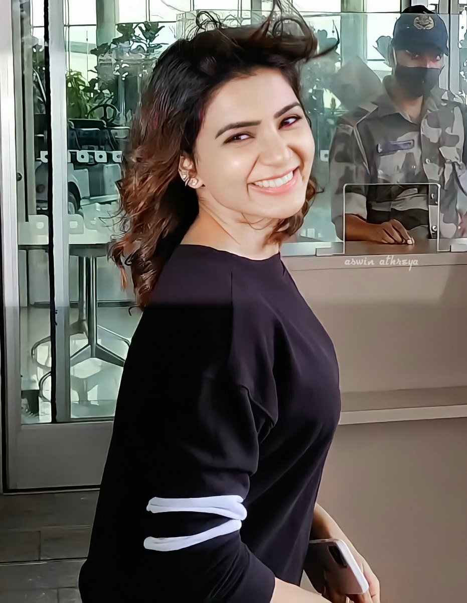 SamanthaFanFor1's tweet photo. We promise You @Samanthaprabhu2 the Piece of your Name &amp; our whole heart will forever be together 
#WeSupportSamantha 
#WeLoveSamantha https://t.co/zgYH5uMi3c