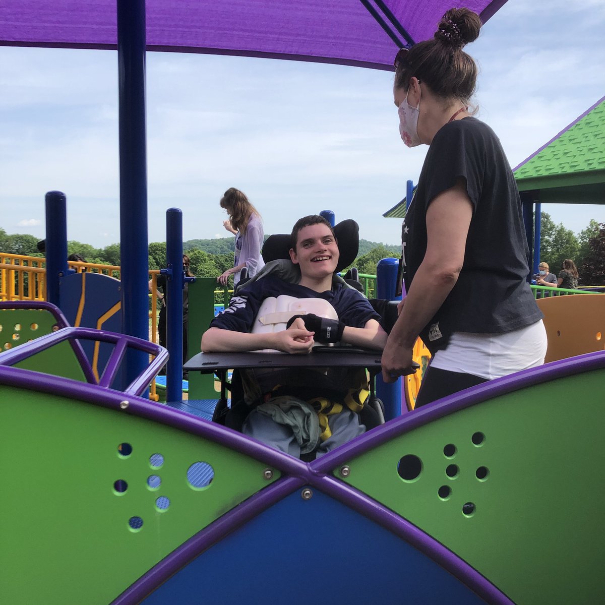 CMatePNWSpEd's tweet photo. Ms. Giacomini-Essell's class had a blast trying out our new Playground! @pnw_sped @LisaHammel_PNWB @LouRiolo #pbpride #wecandothat #pbmakesaworldofdifference https://t.co/2OB6zNCdHv