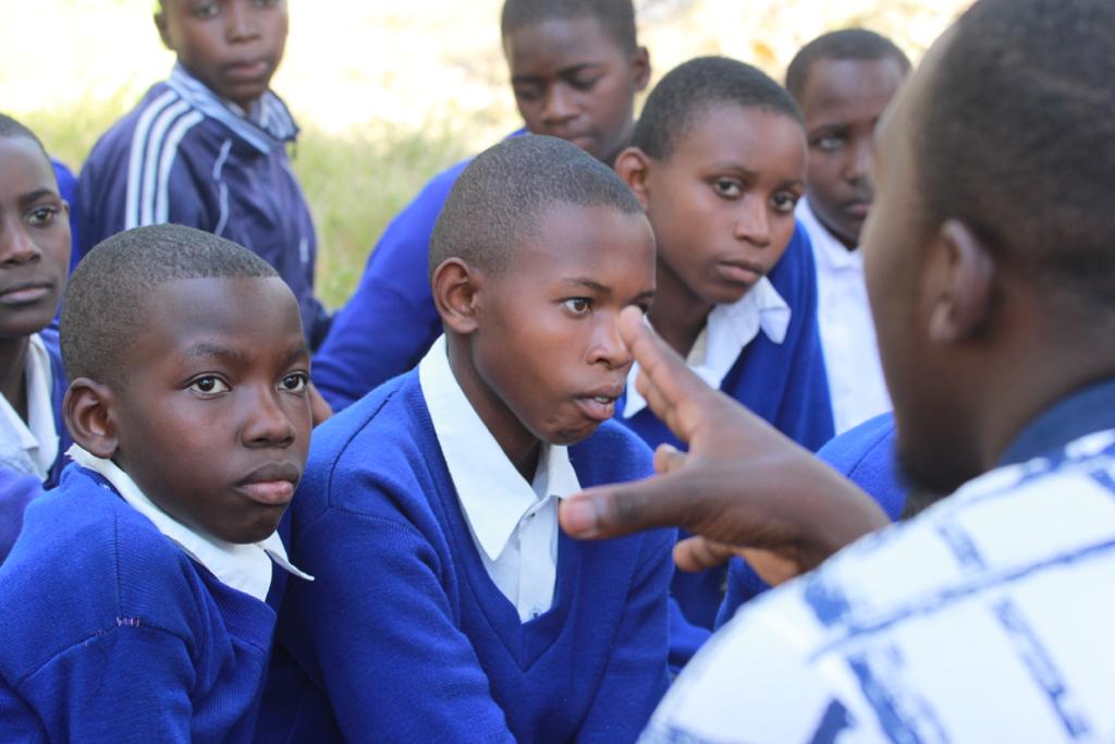 tanzania_lro's tweet photo. Hakika chakula watoto hawa wa shule ya msingi Buhongwa walichokula itakuwa shine ya milele.
Tar 1 Mei 2021 Shule ya msingi Buhongwa.
#TLRO #LHRC #TLS #UNESCO #UNDP #ChildrensDay2021 #TUTEKELEZEAGENDA2040 #UNICEF #UN https://t.co/bUuPYSjqRu