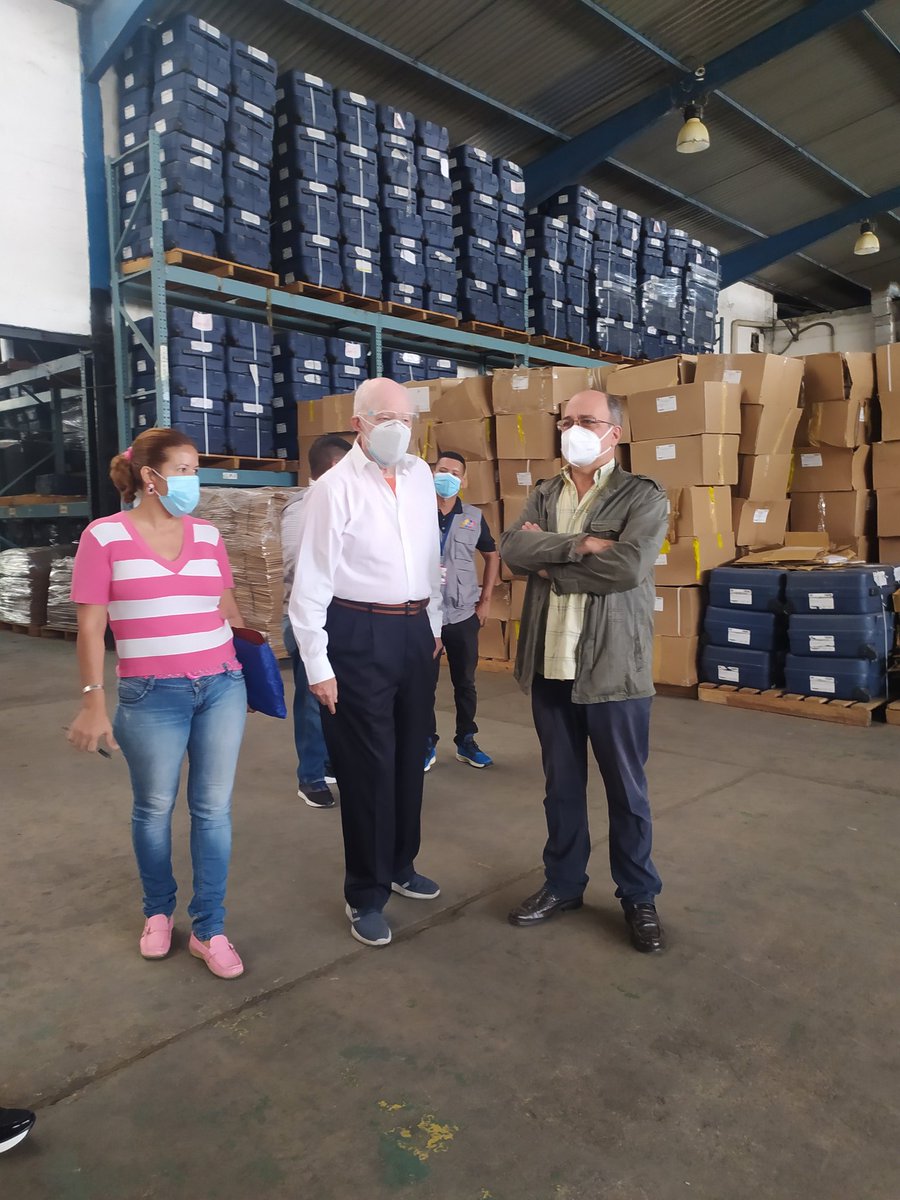 cneesvzla's tweet photo. Presidente del Poder Electoral, Pedro Calzadilla, realizó recorrido por los galpones del CNE, ubicados en Guarenas-Miranda. https://t.co/dYLMGzev3p