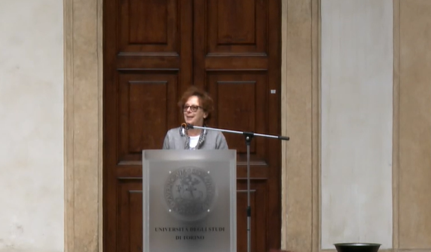 unito's tweet photo. Laura Curino legge L’Educazione di Tara Westover: “La libertà positiva è la libertà dalle costrizioni interne. La libertà positiva è autocontrollo, è avere il controllo della propria mente”.

#2giugno #articolo9 https://t.co/74aUIptoSh