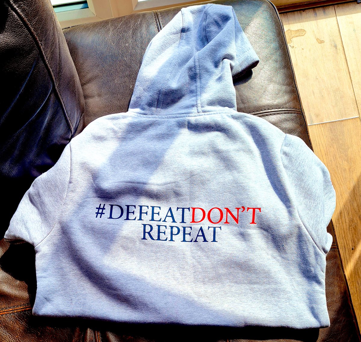 Wow, mum loves here #DefeatDontRepeat hoodie @RhysDDR thank you 😃😃💙💙