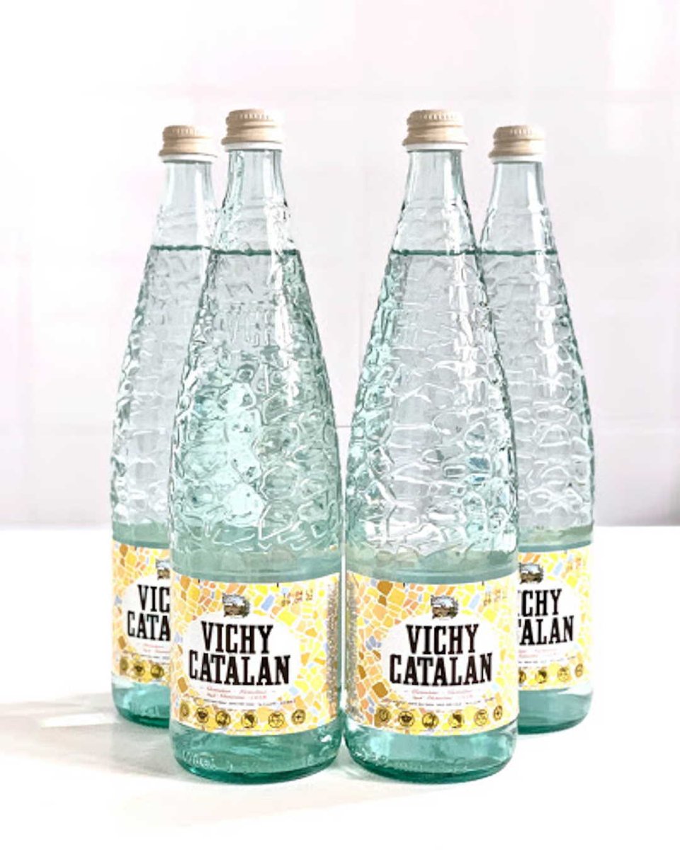 CapelliLaVita1's tweet photo. Its #waterwednesday this will make you think twice when next order water https://t.co/VUMR5hVFso #capellilavita #savourlavita #savourwithcandice
#waterwednesday
#waterbrands #watersommelier #finewater
#waterisnotjustwater #sustainable #luxurywater https://t.co/YtyTpGTNog