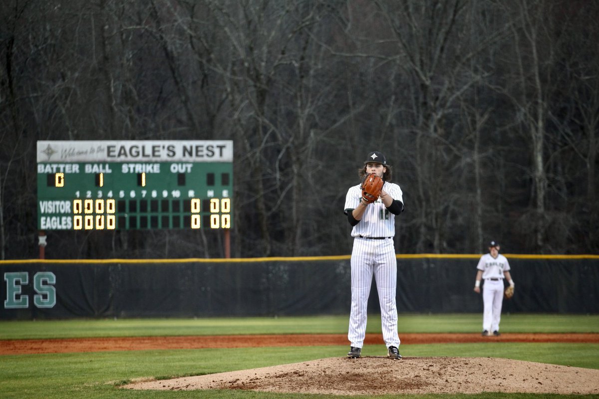 Eastside's Kyle Shivers earned Region 8-AAAAA Player of the Year honors while Cade Mitchell was named Pitcher of the Year. 

Ethan Booth (1st Team), Mason Poole (2nd Team), Sambo Button (2nd Team) &amp; Caleb Williams (2nd Team) were also recognized.

STORY: covnews.com/sports/eastsid…