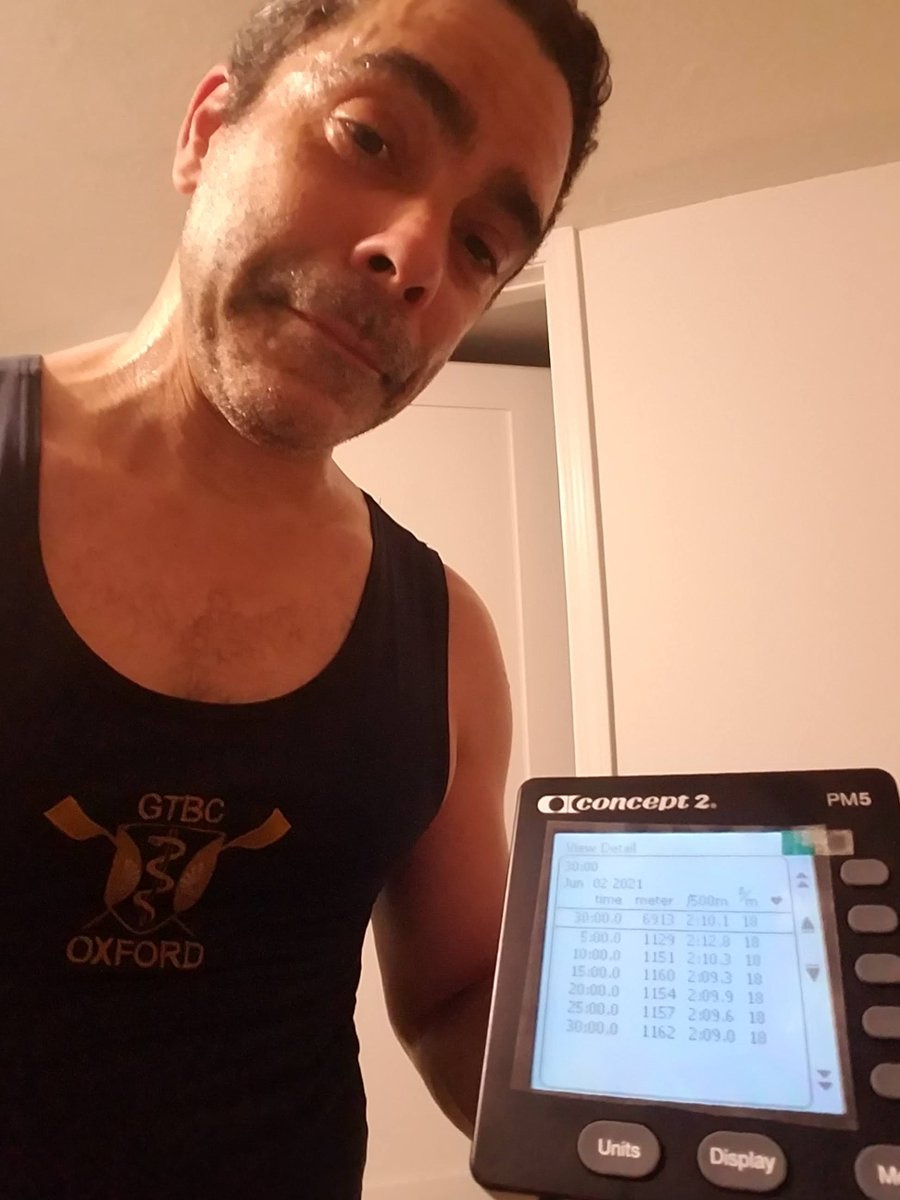 lopezmodeler's tweet photo. The things we do for college at this time of the morning :) Keep it up GTBC at the rowathon! #GreenTempletonGiving https://t.co/DF6vQgooTE