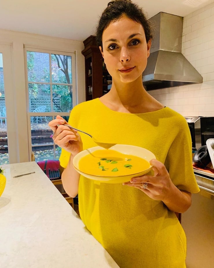 Happy birthday, Morena Baccarin  
