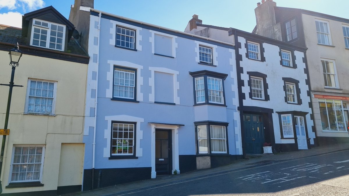 BLaKProperty's tweet photo. Honestone Street, #Bideford - Monthly Rental Of £250
A ground floor #office and store room located near to the High Street and available on a six month licence to occupy. Available now. EPC-D (94)
 https://t.co/B8QHxiWOMM 
📞01237 471855 for more details https://t.co/OqClx2Z6mM