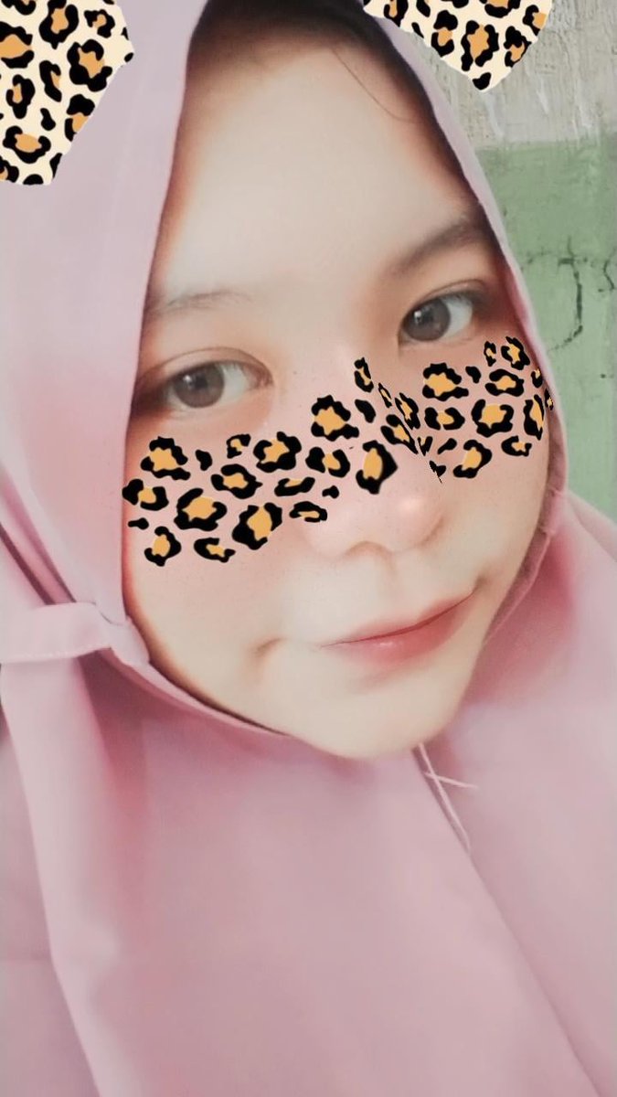 fullsunD3011's tweet photo. #MarkcitySelcaDay #QualityTimeWithMarkLee #NCT_MARK https://t.co/kYjQOvL0NP