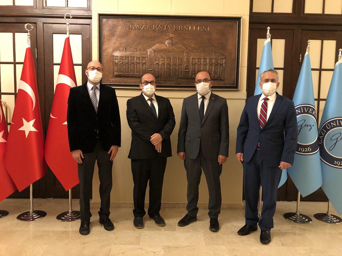 BiSoft olarak Gazi Üniversitesi ile veri analitiği, büyük veri ve siber güvenlik alanlarında iş birliği protokolü imzaladık. İmza törenini rektör yardımcımız Prof. Dr. Ramazan Bayındır ve Bilgisayar Mühendisliği öğretim üyesi Prof. Dr. Şeref Sağıroğlu katılımıyla gerçekleştirdik.