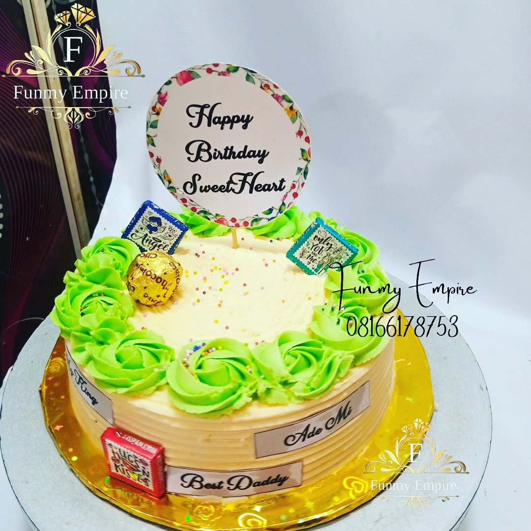 FunmyEmpire's tweet photo. CakesbyFunmyaEmpire
Place your orders for rich and delicious yummy cakes 😋
Whatapp 08166178753
#cakes #sweetcakes #cakeslove #funmycakes https://t.co/2kL2ZLMaD1