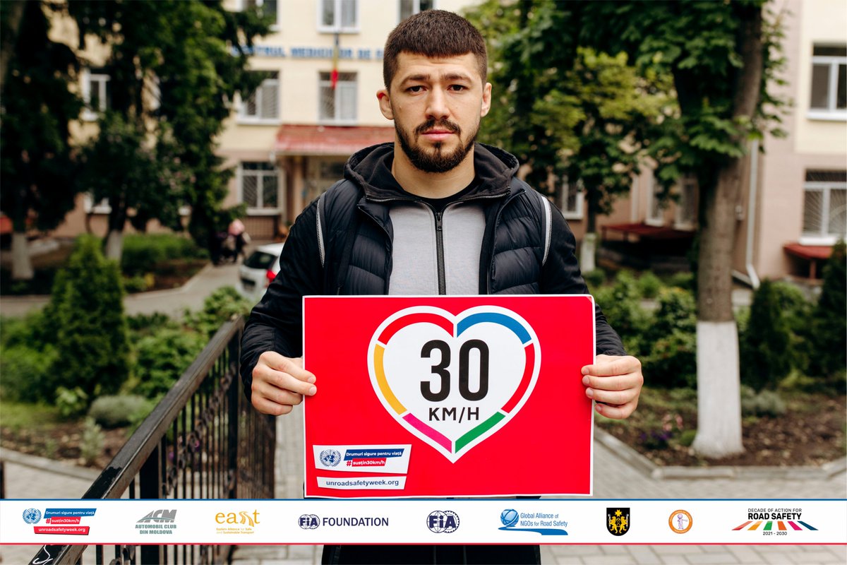 MRSMoldova's tweet photo. Local celebrities supporting #Love30 #StreetsForLife campaign, #accessibility #Mobility #Equity #SlowDown 30km/h near school areas. #SaveChildren #RoadSafety 
@fia @FIAFdn @EASSTransport @RoadSafetyNGOs @UNGRSW @SABRINA_project @RADARprojectEU https://t.co/WRijzXGIOE