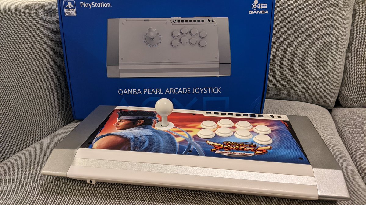 Myke623's tweet photo. A huge thanks to @SEGA and community manager @caffeinedreamer for this wonderful gift to help break in #VF5US. It even has the next generation's seal of approval! 👶🕹️😂 https://t.co/B6uw5Mg8wt