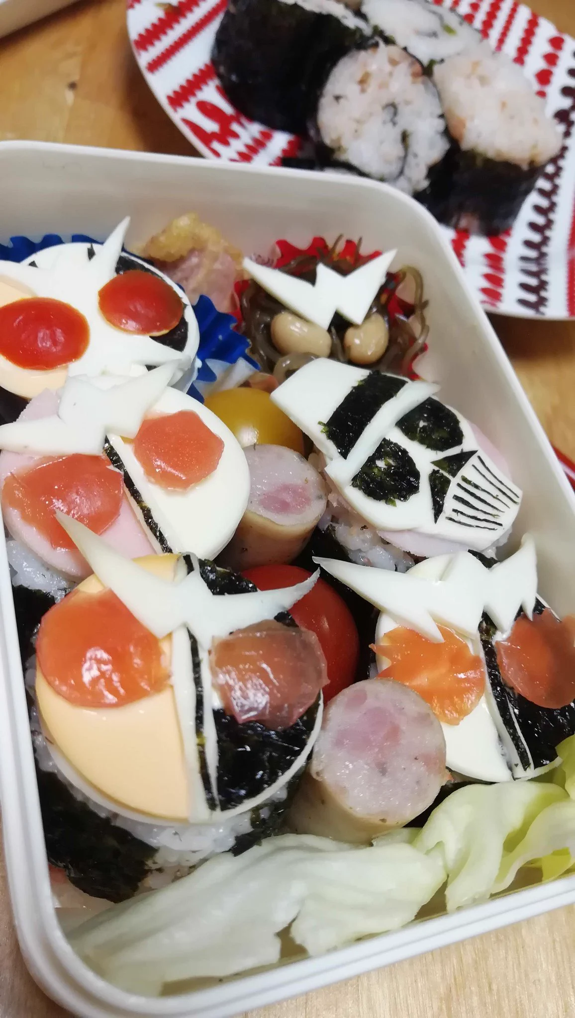 @38sirionpapa これさえあればキャラ弁で仮面ライダーWを作るのが捗るぞ✧◝(⁰▿⁰)◜✧ 