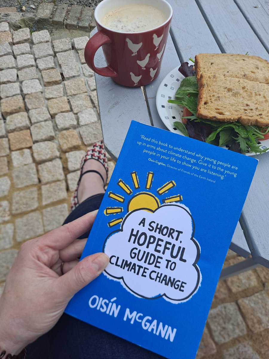 Alfresco lunch and @OisinMcGann new 
#ClimateAction book