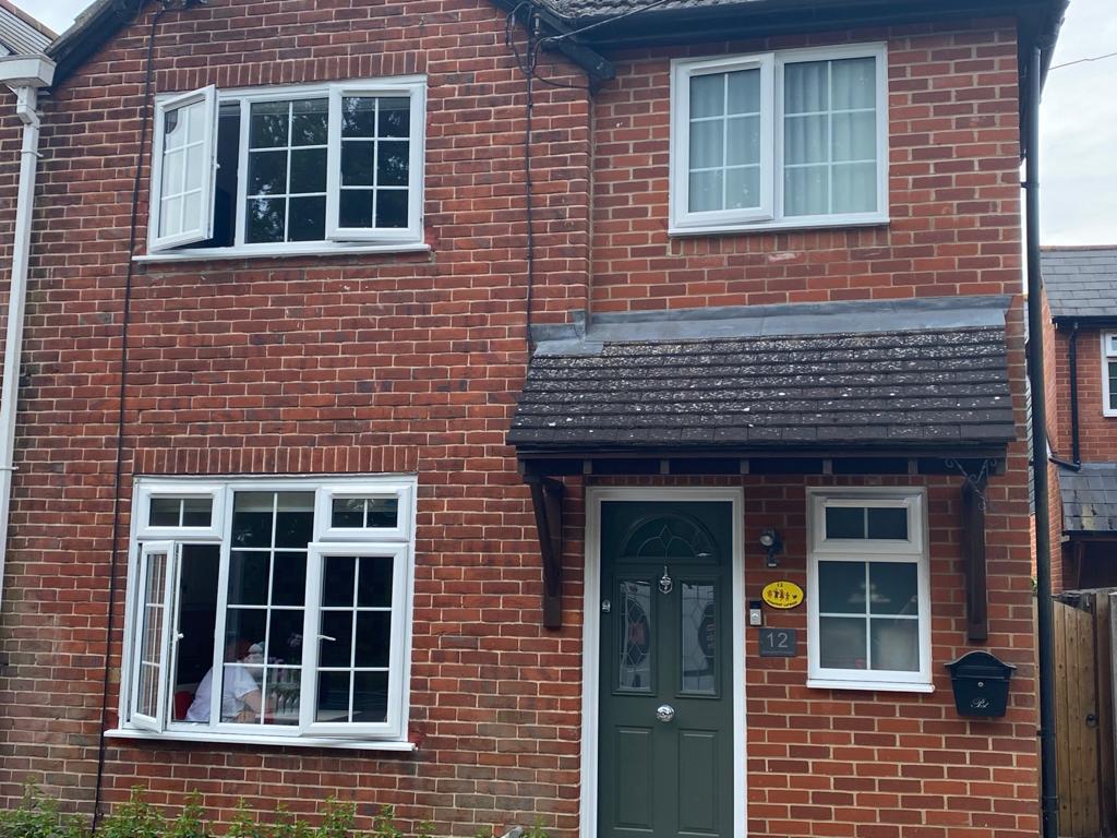 SilverTreeWD1's tweet image. Why not transform the look of your house with new windows? Or a new front door? Or both? 🤔 So many different designs to choose from. Give us a call for a no obligation, contact free quote on (01279) 883292 #getsummerready #summersun #pvc #ali #windowsanddoors