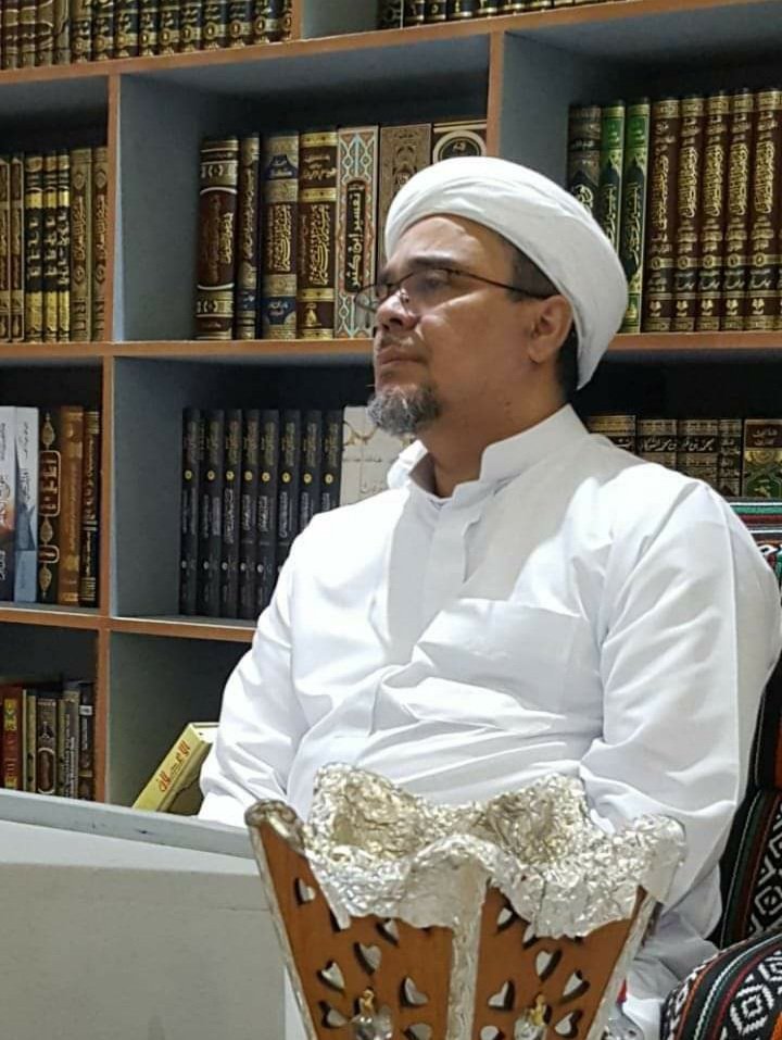 PutraWadapi's tweet photo. Semoga pak HRS tetap sehat dlm memperjuangkan keadilan. https://t.co/tInnQI0p0U