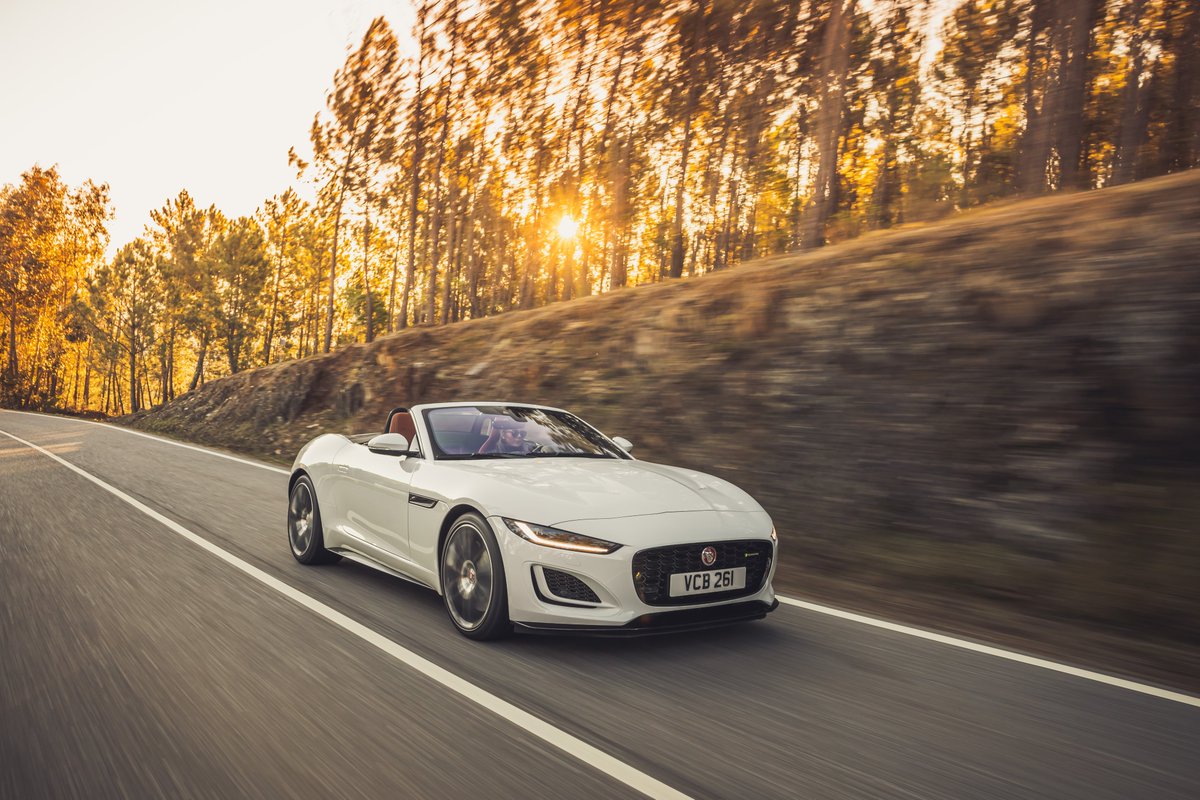 NEWS: Today, Jaguar revealed updates to the F-TYPE, its flagship sports car, for the 2022 model year, including the addition of F-TYPE P450 to form an all-V8 lineup media.jaguar.com/en-us/news/202…