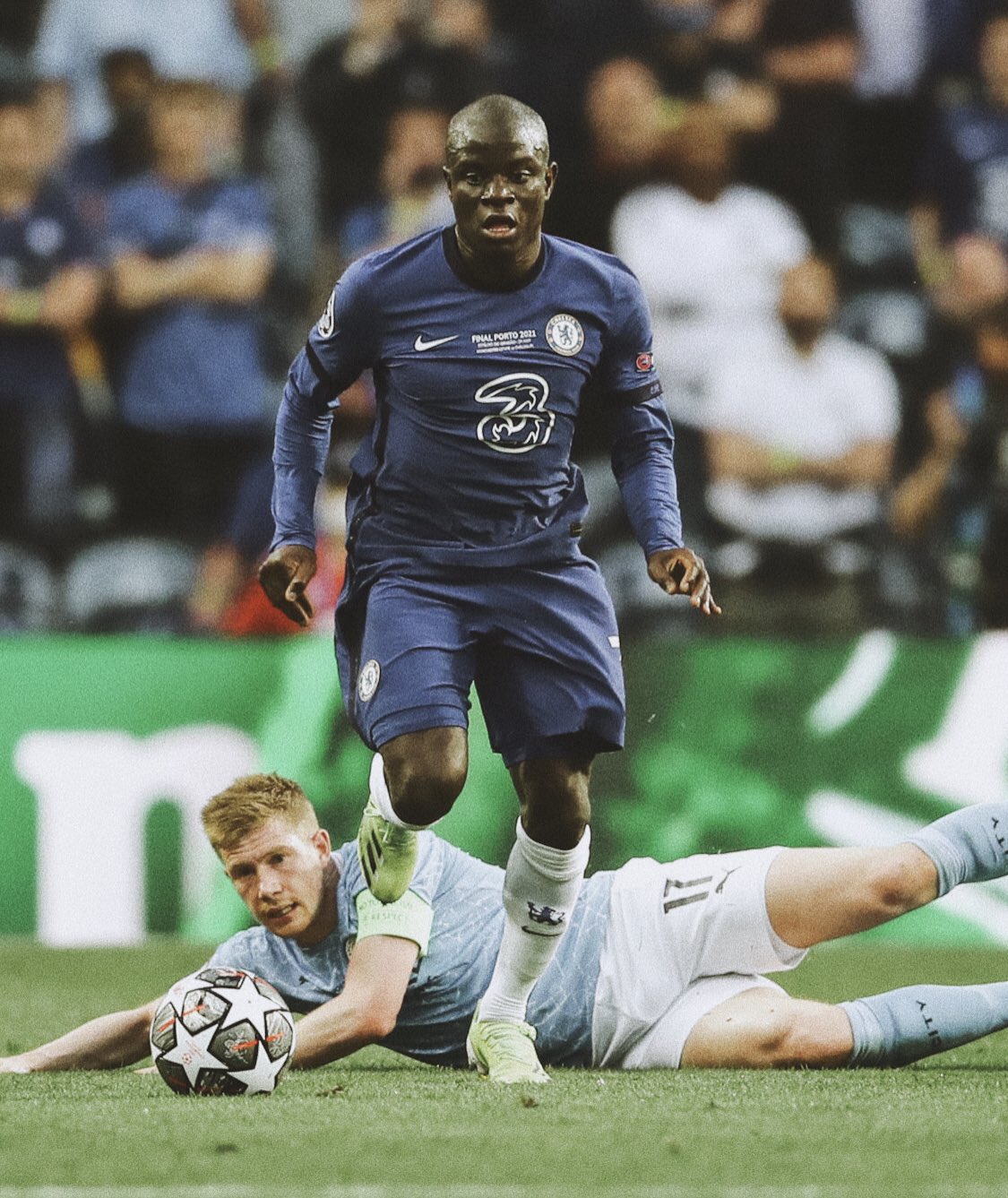 E24SvKoWYAE7FPd?format=jpg&name=large