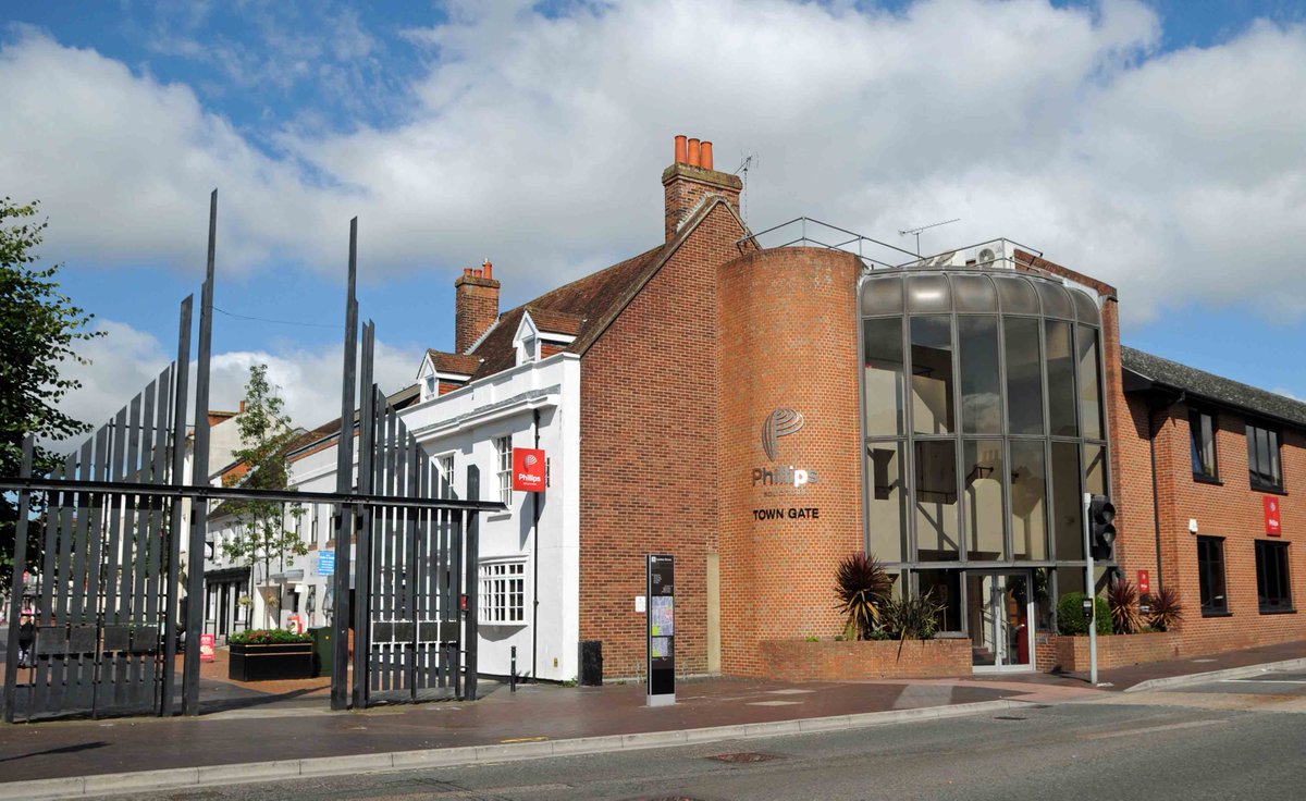 PhillipsBstoke's tweet photo. We’re hiring!

We’ve a number of vacancies for fee earners and support staff at our offices in the centre of Basingstoke.

To find out more please visit https://t.co/lmmKFNEbd9

#LegalJobsHampshire #PrivateClient #WillsAndProbateSolicitors #BasingstokeJobs #CommercialProperty https://t.co/ag6YcW1aHV