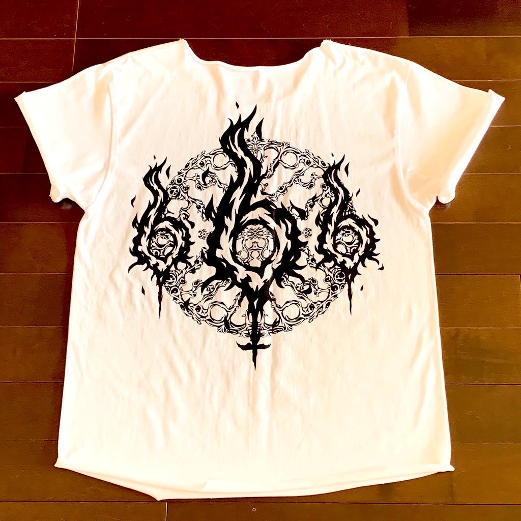 olga69corpse's tweet photo. 🤘
#Tシャツ #イラスト #artwork #drawing #バンドT #SlashMental https://t.co/zdQQ1RNGt4