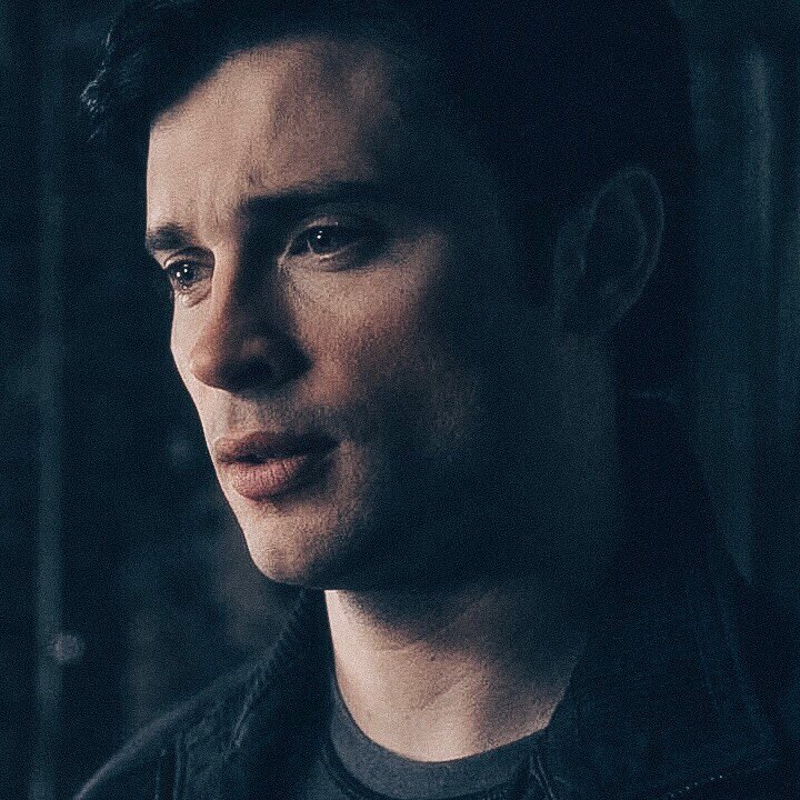 SweetWelling's tweet photo. #TomWelling #Smallville #ClarkKent #ТомУэллинг #КларкКент #ТайныСмолвиля  
https://t.co/95xSfaKeAA https://t.co/Z5PomQENWe