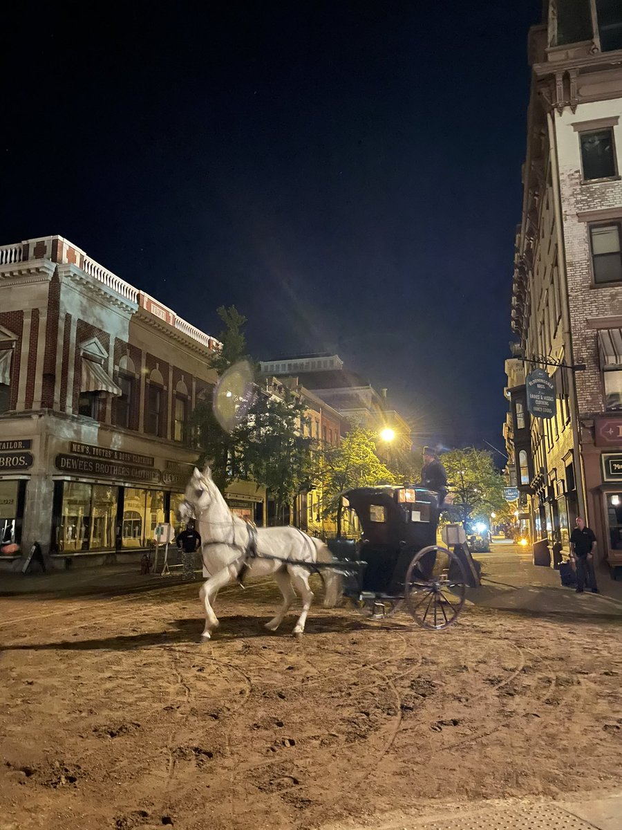 KevinMontano's tweet photo. Monument Square came alive in a unique way last night as HBO recorded scenes for Julian Fellowes new series, “The Gilded Age.”
#enjoytroy #downtowntroy #monumentsquare https://t.co/R2Gbi29SoQ