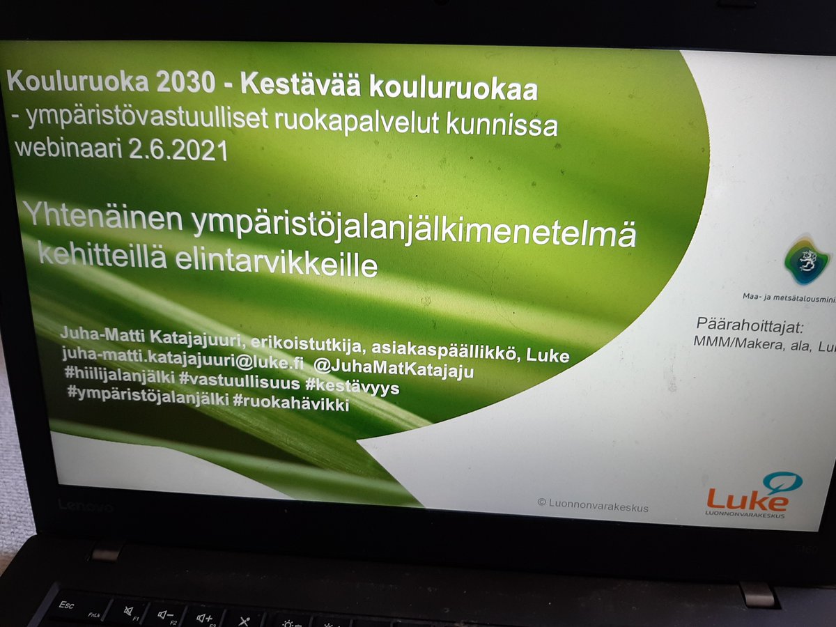 JuhaMatKatajaju's tweet photo. Haastavat aiheet tänään, kiitos kollegoille. Ruokien LCA-pohjaiset ympäristövaikutukset ja #hiilijalanjälki paljon framilla. Laskennassa omat tieteelliset & käytännölliset haasteet, joita olemme ratkomassa #harmonisointi. Hyvä tiedostaa et eri tavoin määrittäen suuruusluokkaeroja https://t.co/xHwaRPbeYl