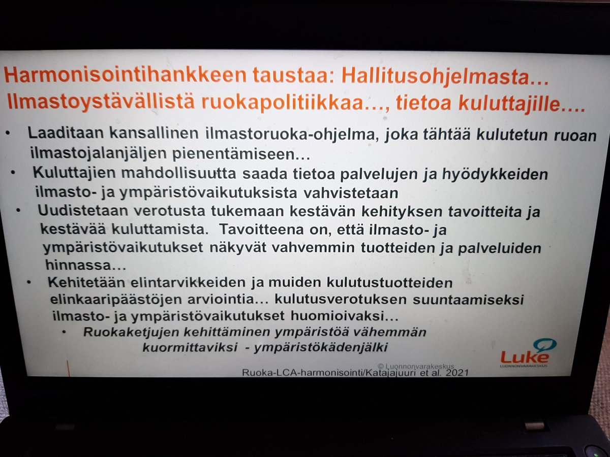 JuhaMatKatajaju's tweet photo. Haastavat aiheet tänään, kiitos kollegoille. Ruokien LCA-pohjaiset ympäristövaikutukset ja #hiilijalanjälki paljon framilla. Laskennassa omat tieteelliset & käytännölliset haasteet, joita olemme ratkomassa #harmonisointi. Hyvä tiedostaa et eri tavoin määrittäen suuruusluokkaeroja https://t.co/xHwaRPbeYl