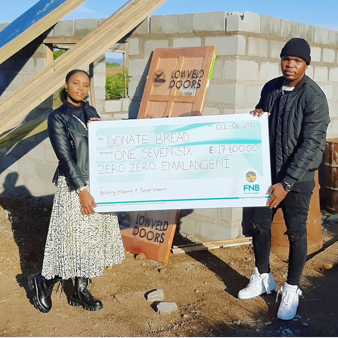 illapenboyNEW's tweet photo. GOOD NEWS: SIPHEPHISO TAIWAN CHAPTER DONATED BUILDING MATERIAL FOR DLAMINI FAMILY IN NHLAMBENI &amp; SCHOOL JERSEYS FOR MPATHENI PRIMARY SCHOOL, EVERYTHING WORTH E17,600 TO DONATE BREAD 

#Siphephisotaiwan  MAY GOD BLESS YOU. THANK YOU FOR CARING. 
#DonateBread DONATE E10 TO 78637196 https://t.co/dmTUFEtSdk